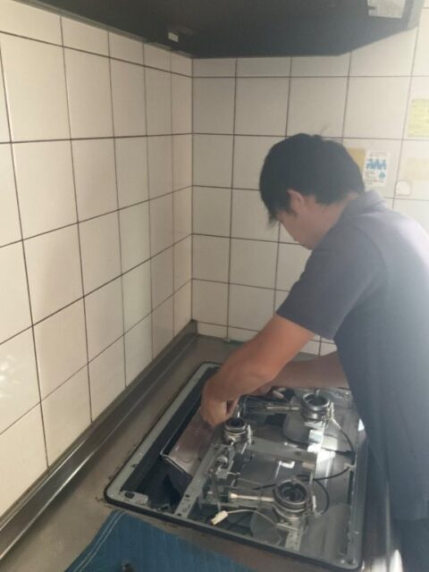 ビルドインガスコンロ施工2